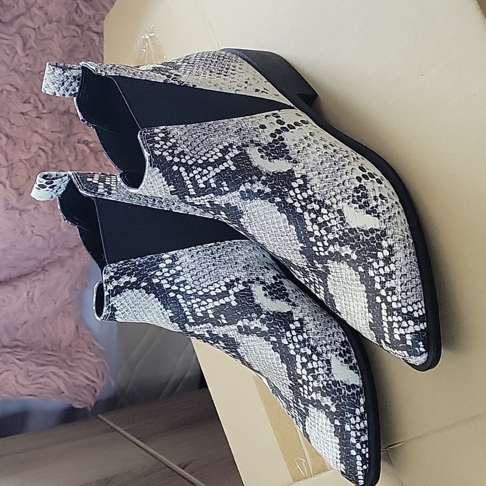 Steve Madden Booties